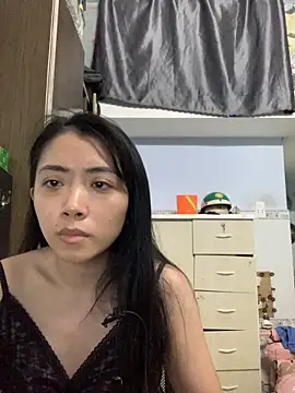 Snapshot of Minee1202 chatting on 11-05-25, 12:32 Minee1202 online show from 11-05-25, 12:32