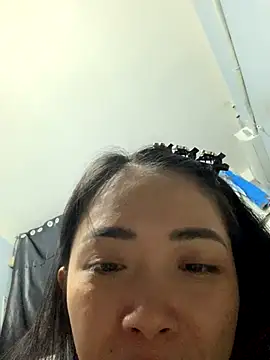 Snapshot of Minee1202 chatting on 11-14-25, 12:42 Minee1202 online show from 11-14-25, 12:42