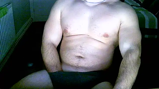 Snapshot of Serpent2463 chatting on 01-09-26, 08:32 Serpent2463 online show from 01-09-26, 08:32