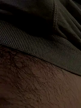 MuzzyFacing online show from 11-26-25, 10:33