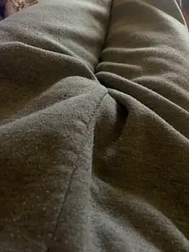 MuzzyFacing online show from 02-03-26, 02:11