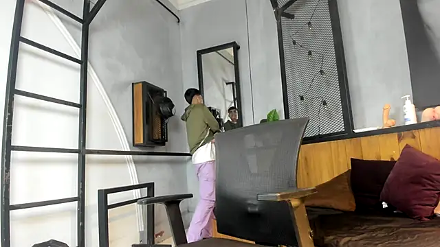 Dani mc1 online show from 10-24-25, 11:28