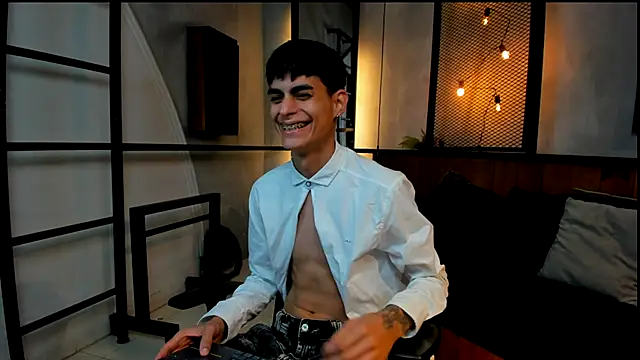 Dani mc1 online show from 11-25-25, 11:21