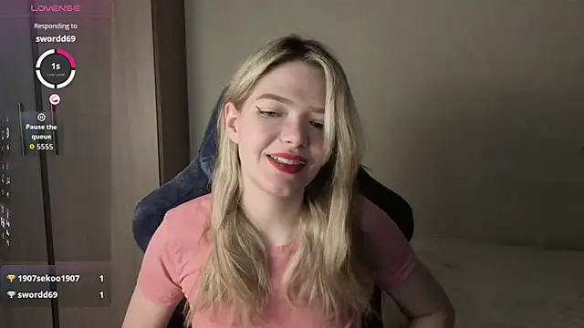 Snapshot of KatanaSVibe chatting on 02-03-26, 01:38 KatanaSVibe online show from 02-03-26, 01:38