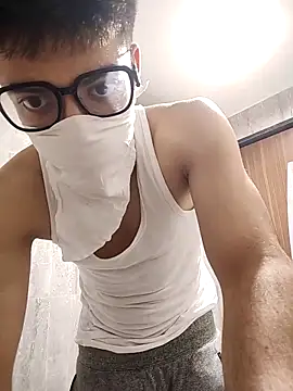 mrmasseur06 online show from 04-11-26, 07:40