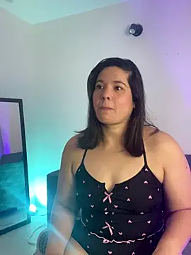Snapshot of leiablack chatting on 09-17-25, 12:07 leiablack online show from 09-17-25, 12:07