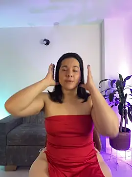 Snapshot of leiablack chatting on 09-24-25, 12:08 leiablack online show from 09-24-25, 12:08