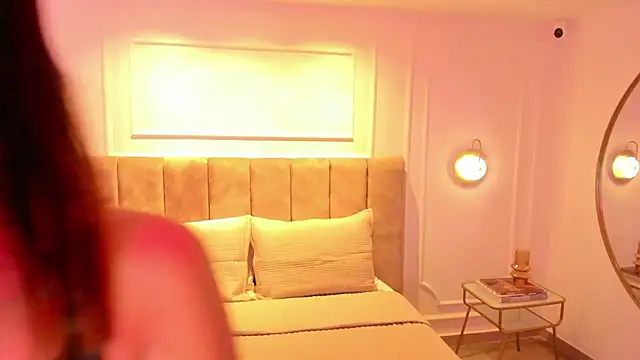 Zammy Sanz online show from 10-26-25, 03:51