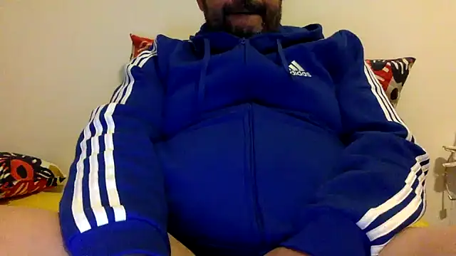 Snapshot of steve669_hot chatting on 10-23-25, 07:56 steve669 hot online show from 10-23-25, 07:56