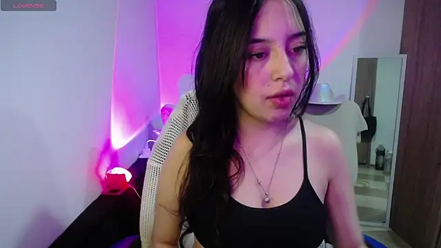 immisssilver online show from 10-17-25, 02:59