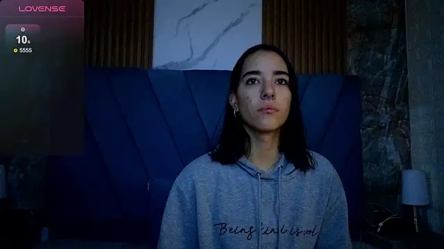 Snapshot of violett__golden chatting on 09-27-25, 11:04 violett  golden online show from 09-27-25, 11:04