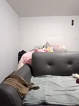 Estefania Arce online show from 03-12-26, 12:06