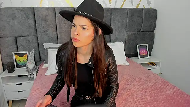 Snapshot of Astrid_Velle chatting on 11-22-25, 03:38 Astrid Velle online show from 11-22-25, 03:38