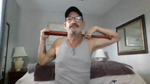 FoxnMouse online show from 10-25-25, 05:08