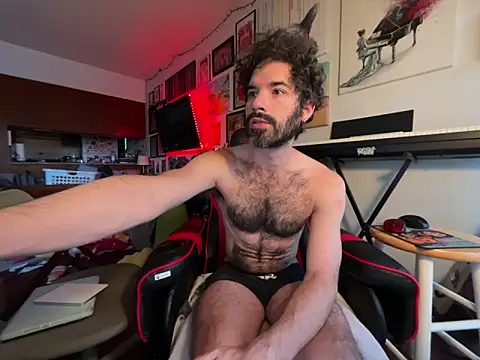 Pupscritch online show from 03-10-26, 02:44