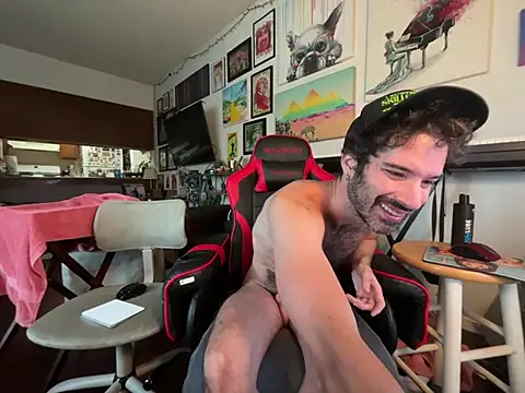 Pupscritch online show from 05-13-26, 03:42