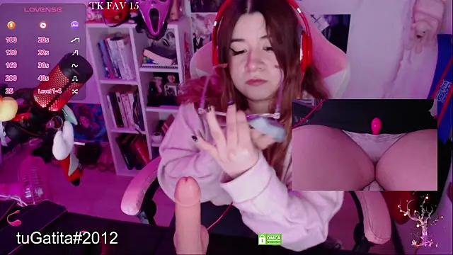 Pink girl0n online show from 11-29-25, 07:22