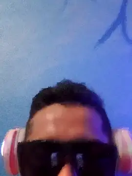 PitudoWuero online show from 10-04-25, 09:07