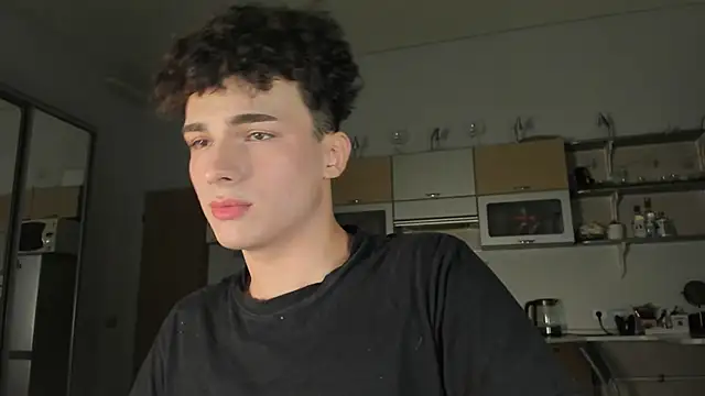 Snapshot of mystic_evan chatting on 09-14-25, 10:42 mystic evan online show from 09-14-25, 10:42