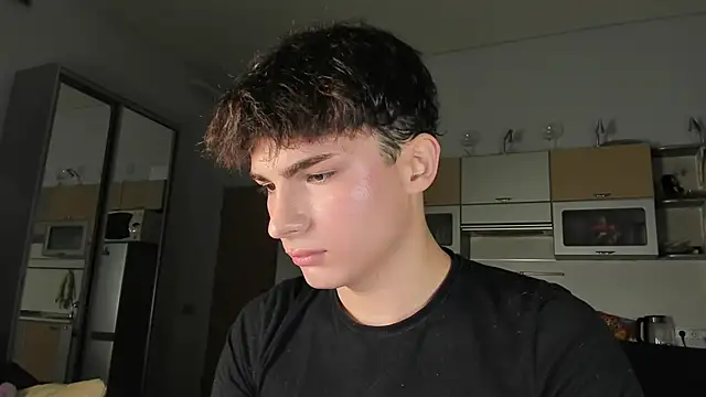 Snapshot of mystic_evan chatting on 09-29-25, 10:47 mystic evan online show from 09-29-25, 10:47