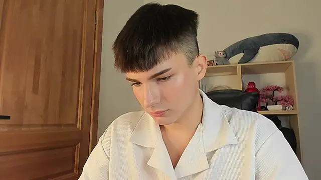 Snapshot of mystic_evan chatting on 11-17-25, 12:55 mystic evan online show from 11-17-25, 12:55