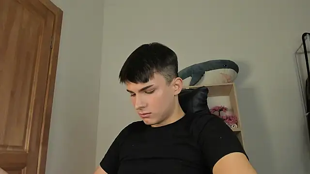 Snapshot of mystic_evan chatting on 11-20-25, 01:22 mystic evan online show from 11-20-25, 01:22