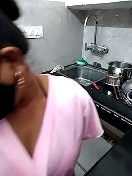 sommyfor123 online show from 11-14-25, 08:35