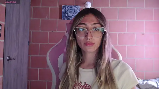 Andrea camilaaa online show from 10-28-25, 02:20