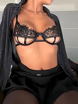 Minaaaa02 online show from 09-26-25, 01:59