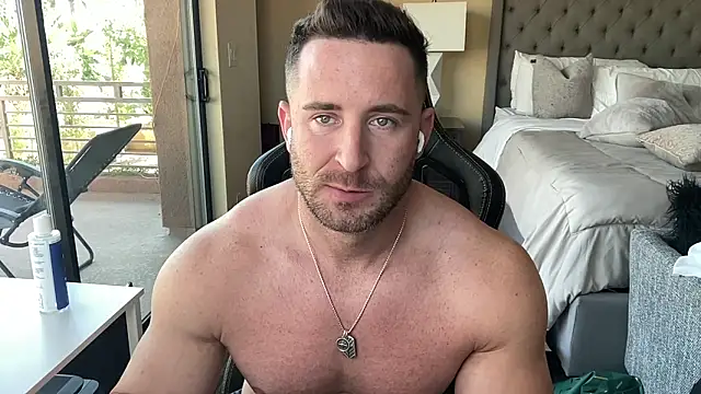 brettmycles28 online show from 09-29-25, 08:57