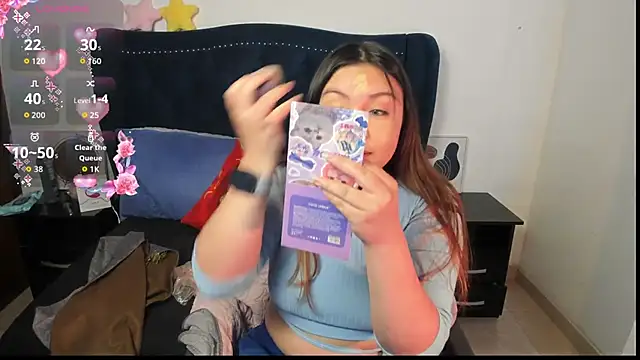 LucyPetit online show from 09-18-25, 01:24