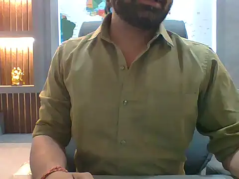 Snapshot of autophile-indian chatting on 11-18-25, 08:08 autophile-indian online show from 11-18-25, 08:08