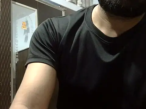 Snapshot of autophile-indian chatting on 11-24-25, 06:29 autophile-indian online show from 11-24-25, 06:29