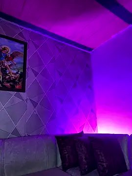 Snapshot of Alisse_taylor2 chatting on 12-23-25, 11:08 Alisse taylor2 online show from 12-23-25, 11:08