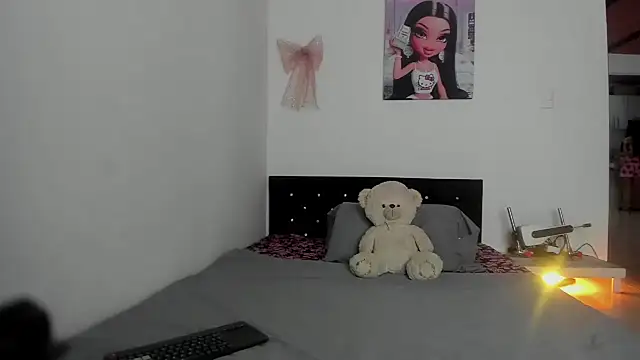 Alisse taylor2 online show from 04-07-26, 12:38