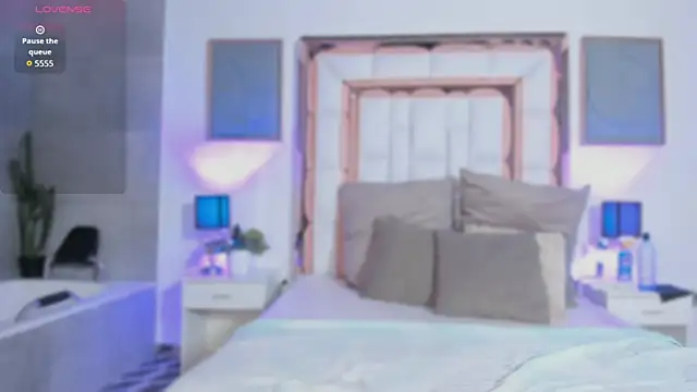 scarlet dh online show from 11-25-25, 08:42