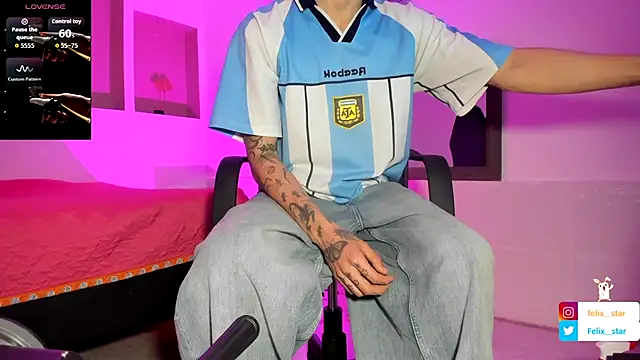 Snapshot of felix__star chatting on 11-13-25, 08:41 felix star online show from 11-13-25, 08:41