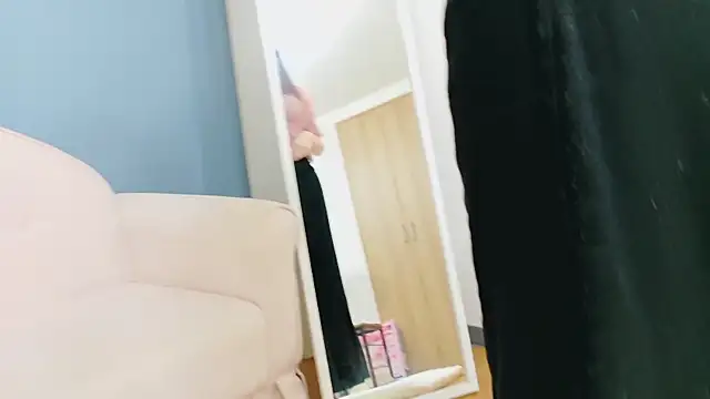 Reto-sama online show from 09-17-25, 01:35