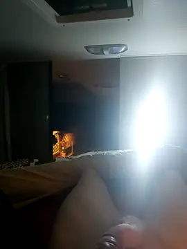 Lavoieya online show from 11-16-25, 09:26