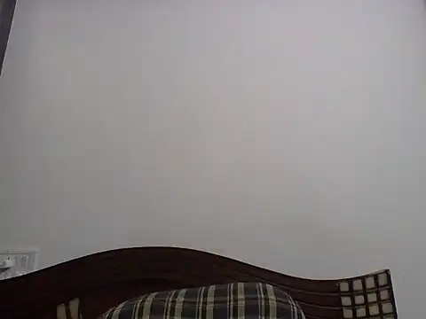 Snapshot of anu-anu2002 chatting on 12-18-25, 02:23 anu-anu2002 online show from 12-18-25, 02:23