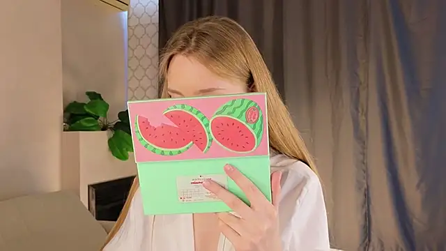 Snapshot of CindyGreen chatting on 11-26-25, 06:36 CindyGreen online show from 11-26-25, 06:36