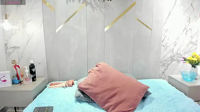 IsisNoir online show from 04-04-26, 12:24