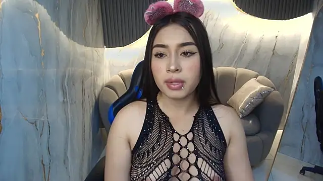 martina1 r online show from 10-20-25, 12:49