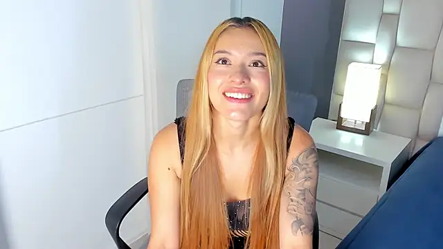 Snapshot of LexxyBunny_ chatting on 09-29-25, 11:37 LexxyBunny online show from 09-29-25, 11:37