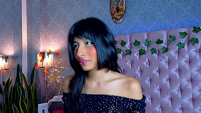 LizetteKitty online show from 11-08-25, 12:44