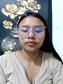 SofieLove 01 online show from 12-23-25, 08:45