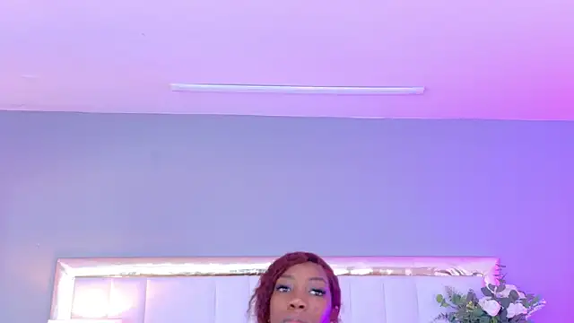 MadeleineHocker online show from 11-29-25, 01:47