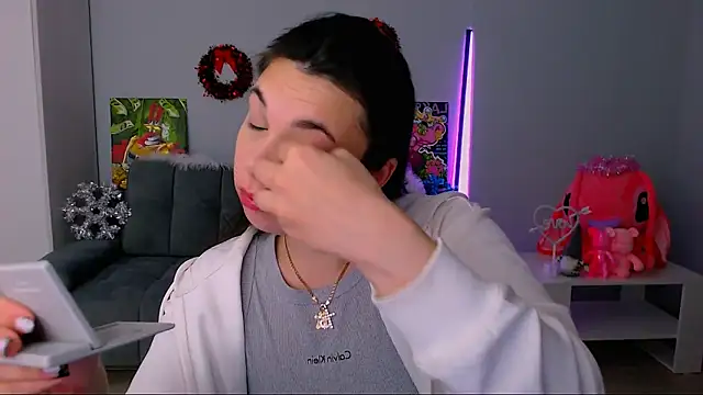 queenofthesense  online show from 11-19-25, 02:50