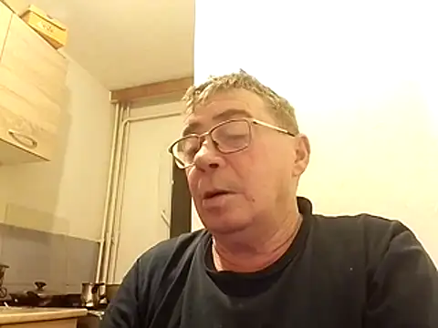 Snapshot of ColaredCuck55 chatting on 01-14-26, 03:34 ColaredCuck55 online show from 01-14-26, 03:34