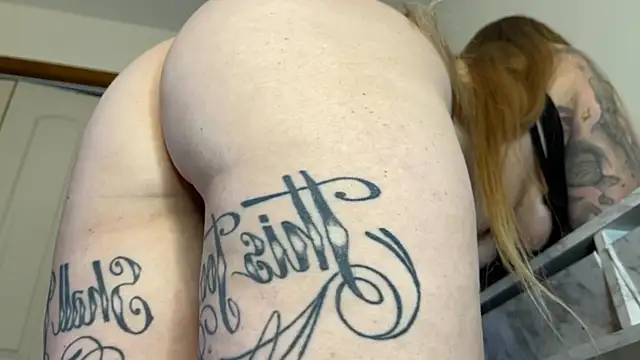 peachykatt online show from 11-01-25, 02:08